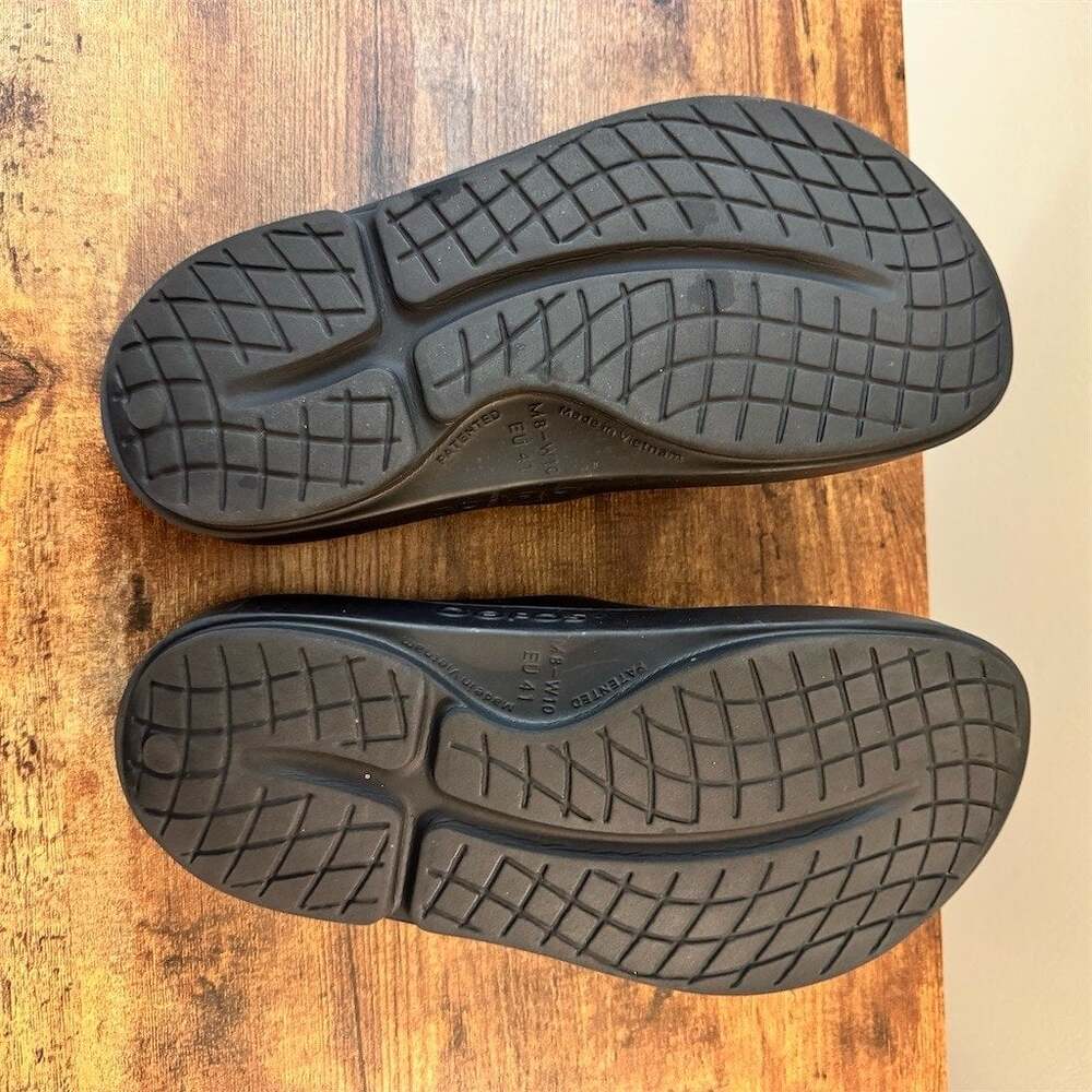OOFOS OOahh Recovery Slide Sandals Unisex Black Comfort Slip-On - Picture 7 of 8